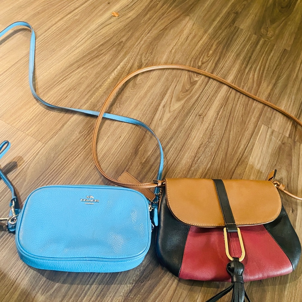 2 mini crossbody bags